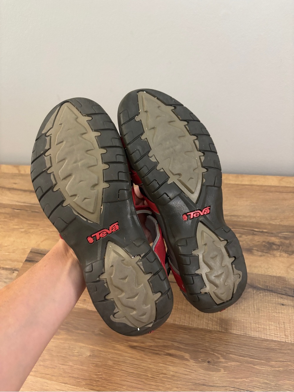 Teva Tirra Walking Sandals Red Grey Women’s - Picture 8 of 10